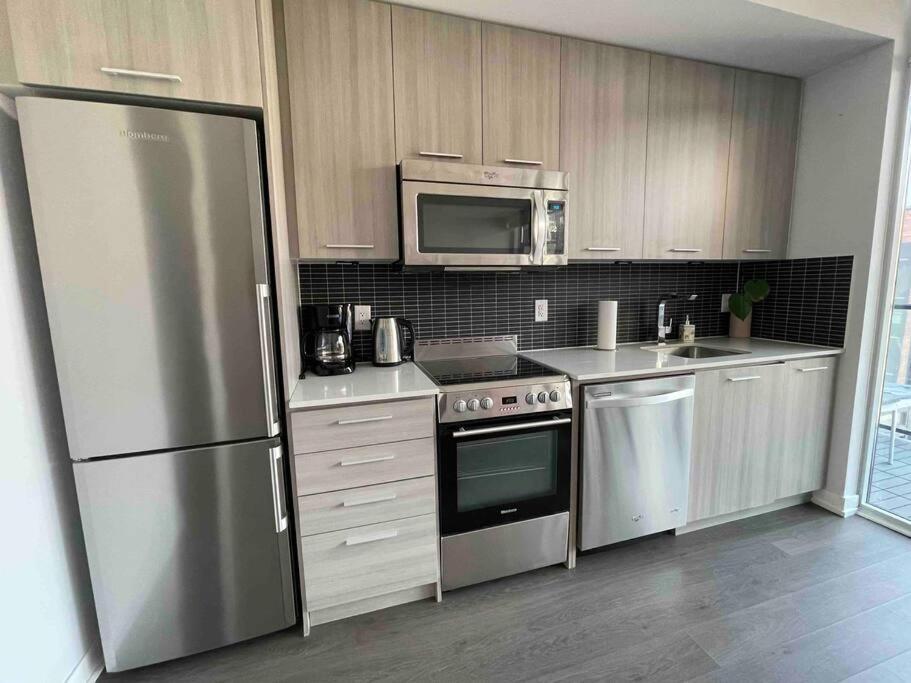 Gorgeous Downtown Condo Toronto Luaran gambar